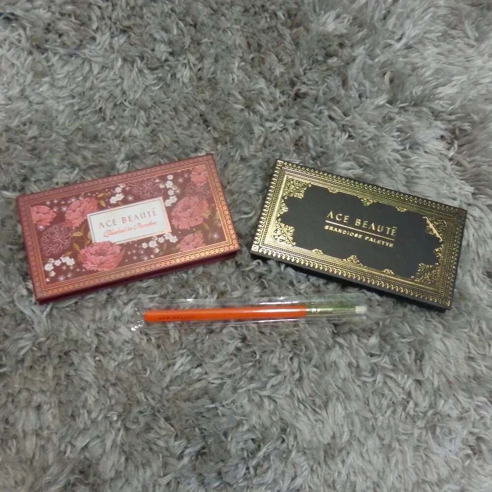 Ace Beaute Bundle: Blushed in Paradise, Grandiose Palette, and Eyeshadow Brush